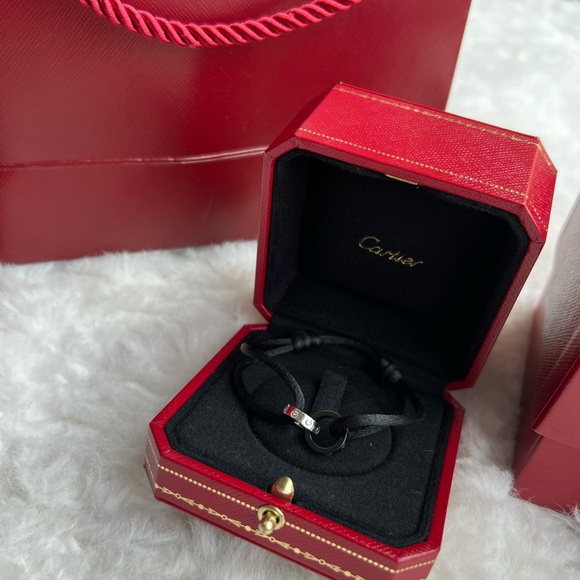 Cartier White Gold & Black Ceramic 4 Diamond
Love Cord Bracelet - Picture 7 of 15